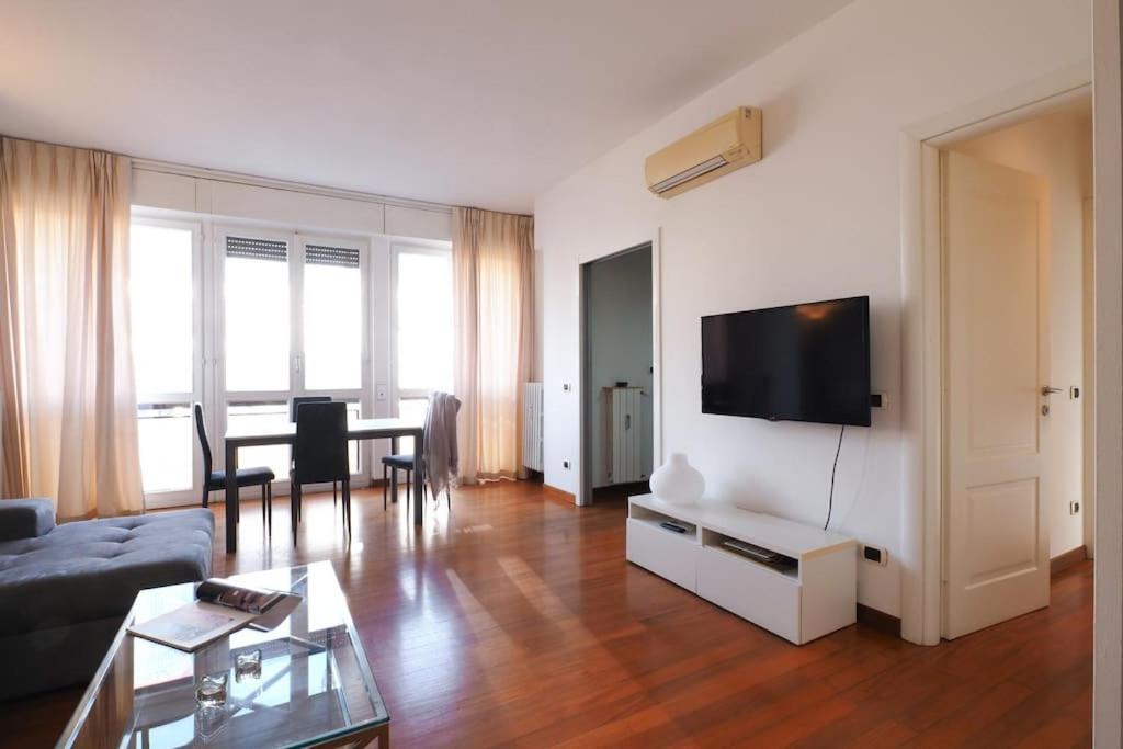 Ampio Bilocale City Life - Mirable Pm Milano Exteriör bild